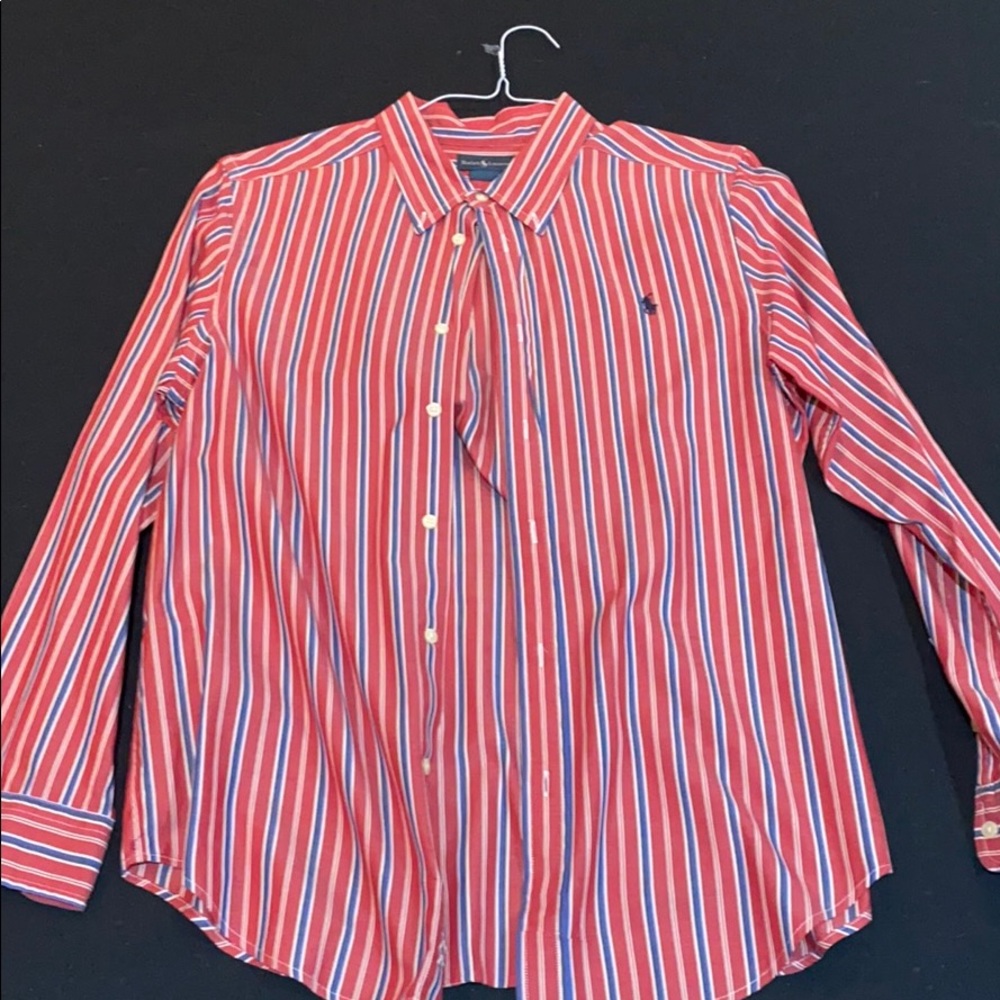 Long sleeved collared shirt